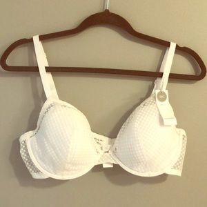 White Gap Bra